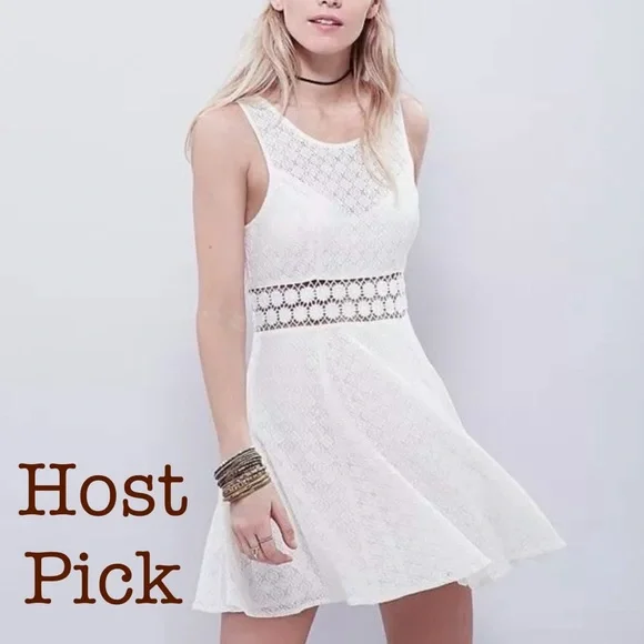 Free People Ivory Floral Daisies Dress Size 12 L Mini Cutout Taylor Swift Cute - Picture 1 of 9